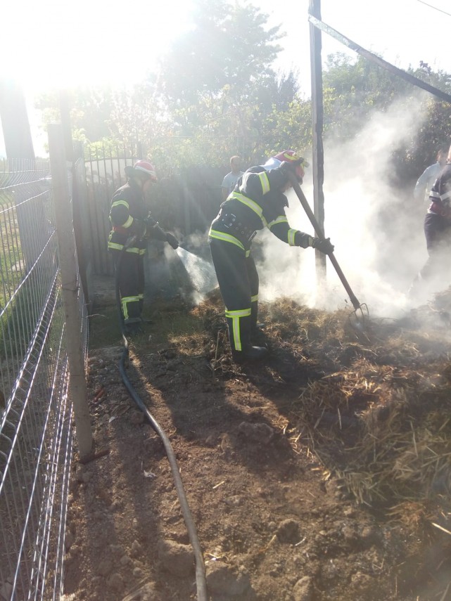 tulcea incendiu in localitatea nicolae balcescu o femeie a avut nevoie de ajutorul medicilor galerie tulcea incendiu in localitatea nicolae balcescu o femeie a avut nevoie de ajutorul medicilor galerie