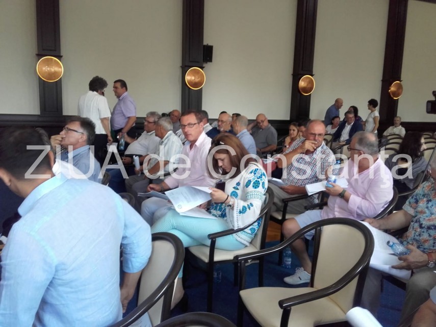 a inceput sedinta de consiliu judetean constanta ce se afla pe ordinea de zi 668434 a inceput sedinta de consiliu judetean constanta ce se afla pe ordinea de zi 668434