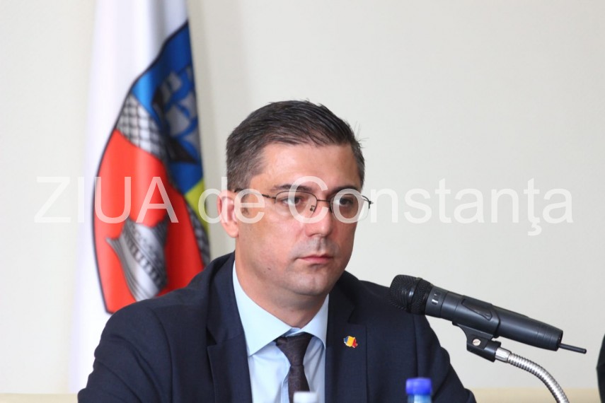 a inceput sedinta de consiliu judetean constanta ce se afla pe ordinea de zi 668434 a inceput sedinta de consiliu judetean constanta ce se afla pe ordinea de zi 668434