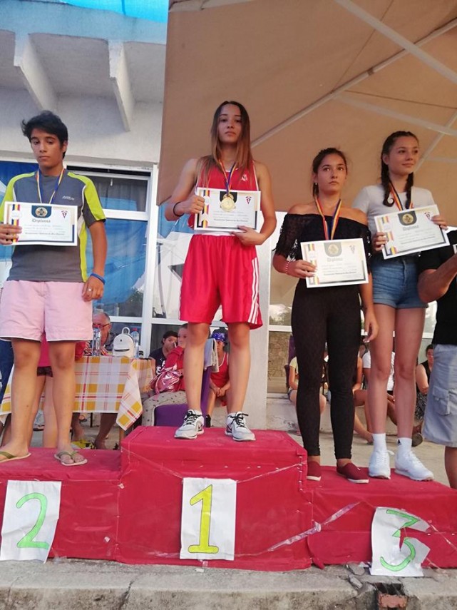 cs navodari aur si argint la campionatul national de box feminin galerie foto 669251 cs navodari aur si argint la campionatul national de box feminin galerie foto 669251