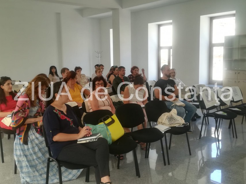 in opinia reprezentantilor administratiei fondului cultural national e momentul sa se vorbeasca mai mult in opinia reprezentantilor administratiei fondului cultural national e momentul sa se vorbeasca mai mult