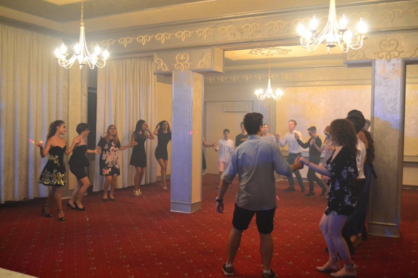 campioana europeana lorena jinga si a serbat majoratul cat de norocoasa sunt sa am oameni ca voi in jurul campioana europeana lorena jinga si a serbat majoratul cat de norocoasa sunt sa am oameni ca voi in jurul