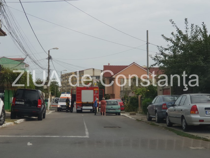 imagini de la eveniment incendiu pe strada dionisie cel mic flacarile au cuprins o butelie 669646 imagini de la eveniment incendiu pe strada dionisie cel mic flacarile au cuprins o butelie 669646