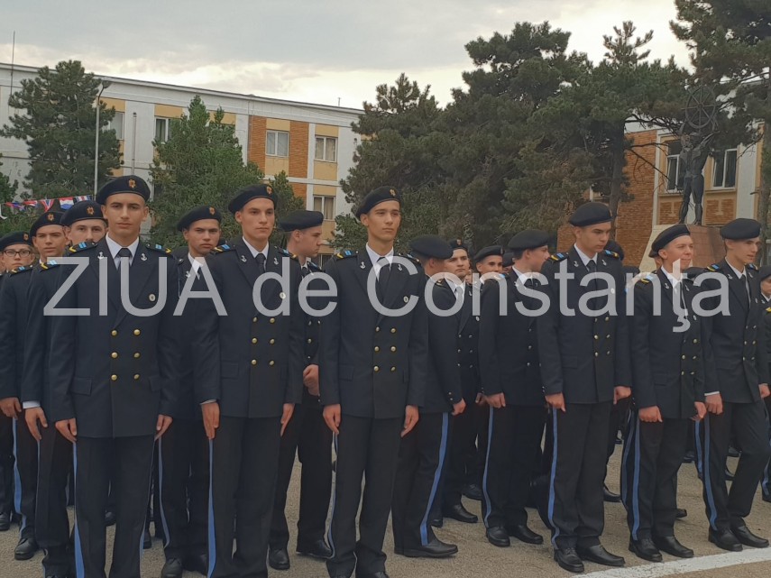 zeci de elevi la deschiderea noului an la colegiul national militar alexandru ioan cuza mihai fifor prezent zeci de elevi la deschiderea noului an la colegiul national militar alexandru ioan cuza mihai fifor prezent