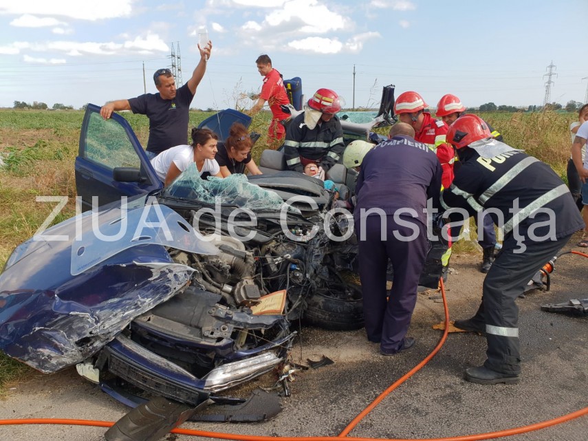 accident rutier grav la iesire din lumina doua persoane incarcerate 670566 accident rutier grav la iesire din lumina doua persoane incarcerate 670566