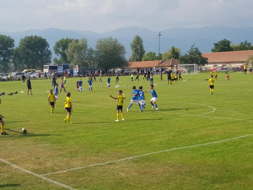 kinder constanta a castigat turneul international de la bansko plus un loc doi si trei premii individuale kinder constanta a castigat turneul international de la bansko plus un loc doi si trei premii individuale