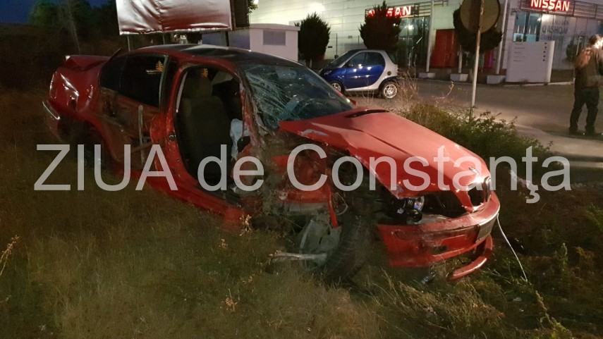 accident rutier grav la iesire din constanta implicate un bmw si un autobuz ratc un barbat incatusat accident rutier grav la iesire din constanta implicate un bmw si un autobuz ratc un barbat incatusat