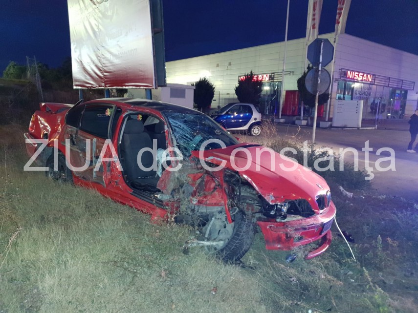 accident rutier grav la iesire din constanta implicate un bmw si un autobuz ratc un barbat incatusat accident rutier grav la iesire din constanta implicate un bmw si un autobuz ratc un barbat incatusat