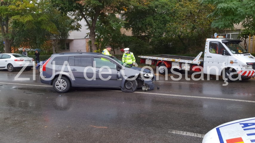 imagini de la eveniment carambol in zona abator din constanta trei masini implicate 672260 imagini de la eveniment carambol in zona abator din constanta trei masini implicate 672260