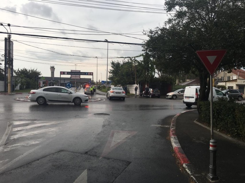 constanta accident rutier la intersectia strazii campinei cu bulevardul aurel vlaicu o masina a intrat constanta accident rutier la intersectia strazii campinei cu bulevardul aurel vlaicu o masina a intrat