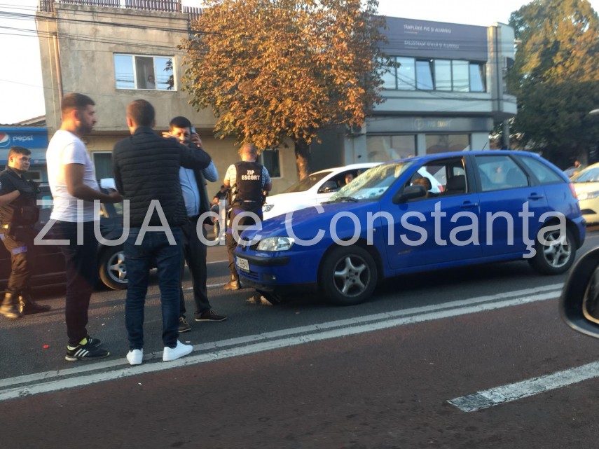 imagini de la eveniment accident rutier in zona policlinicii cfr din constanta un pieton a fost ranit imagini de la eveniment accident rutier in zona policlinicii cfr din constanta un pieton a fost ranit