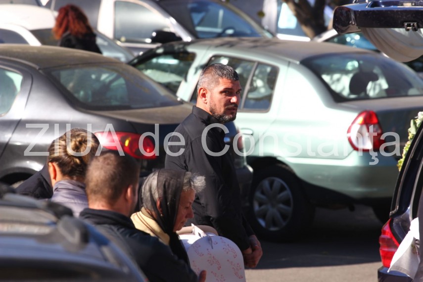 imagini de la eveniment s a stins din viata la numai 14 ani denis fiul fostului fotbalist cosmin pascovici imagini de la eveniment s a stins din viata la numai 14 ani denis fiul fostului fotbalist cosmin pascovici