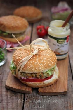lauraadamache.ro Burger de legume cu maioneza