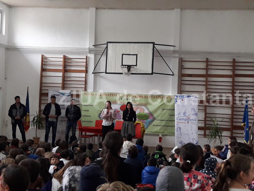 elevii de la scoala 28 dan barbilian intrebari pentru ciprian marica si ionel danciulescu vrem sa intram elevii de la scoala 28 dan barbilian intrebari pentru ciprian marica si ionel danciulescu vrem sa intram