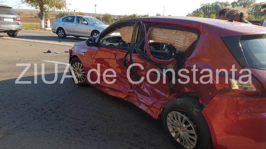 update imagini de la eveniment accident rutier pe dn 3 la iesire din valu lui traian catre constanta update imagini de la eveniment accident rutier pe dn 3 la iesire din valu lui traian catre constanta