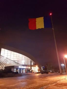 Cel mai mare drapel din Dobrogea a fost înălțat aseară la Pavilionul Expozițional 