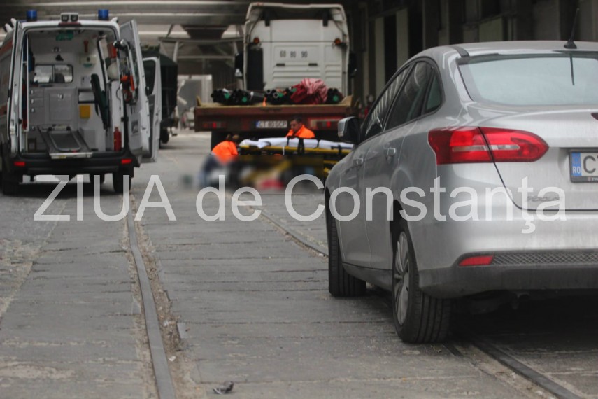 accident rutier in zona dana 53 a portului constanta o persoana ranita 675751 accident rutier in zona dana 53 a portului constanta o persoana ranita 675751