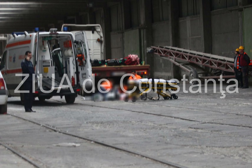 accident rutier in zona dana 53 a portului constanta o persoana ranita 675751 accident rutier in zona dana 53 a portului constanta o persoana ranita 675751