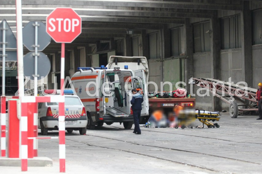 accident rutier in zona dana 53 a portului constanta o persoana ranita 675751 accident rutier in zona dana 53 a portului constanta o persoana ranita 675751