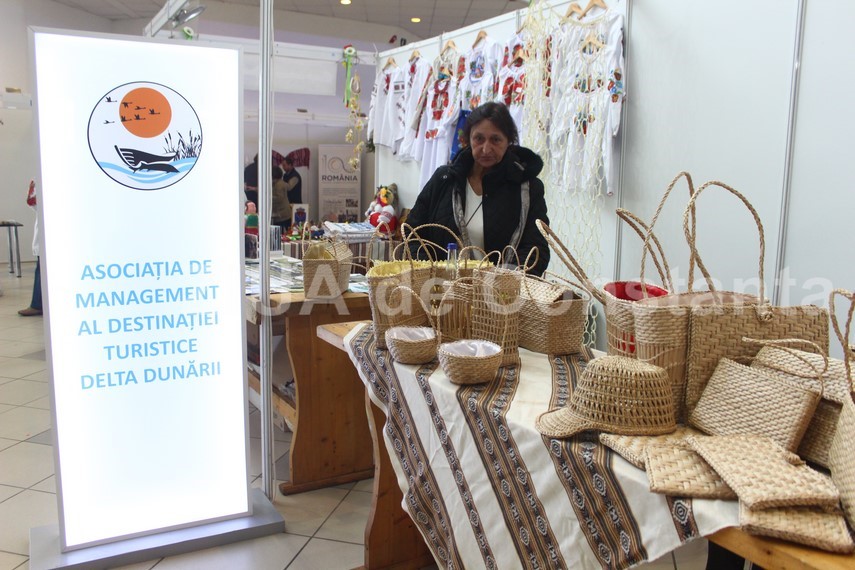 targ cu produse traditionale de ziua dobrogei la pavilionul expozitional ce surprize le sunt pregatite targ cu produse traditionale de ziua dobrogei la pavilionul expozitional ce surprize le sunt pregatite