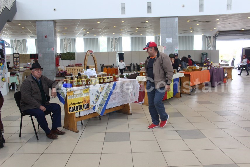 targ cu produse traditionale de ziua dobrogei la pavilionul expozitional ce surprize le sunt pregatite targ cu produse traditionale de ziua dobrogei la pavilionul expozitional ce surprize le sunt pregatite