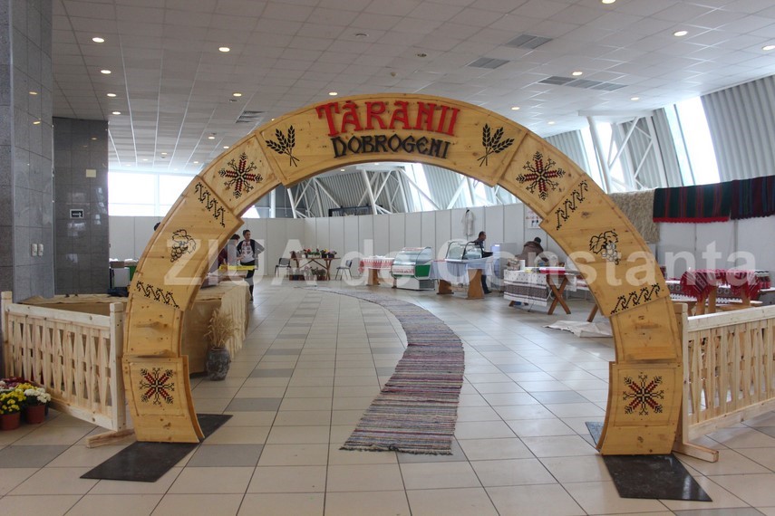 targ cu produse traditionale de ziua dobrogei la pavilionul expozitional ce surprize le sunt pregatite targ cu produse traditionale de ziua dobrogei la pavilionul expozitional ce surprize le sunt pregatite