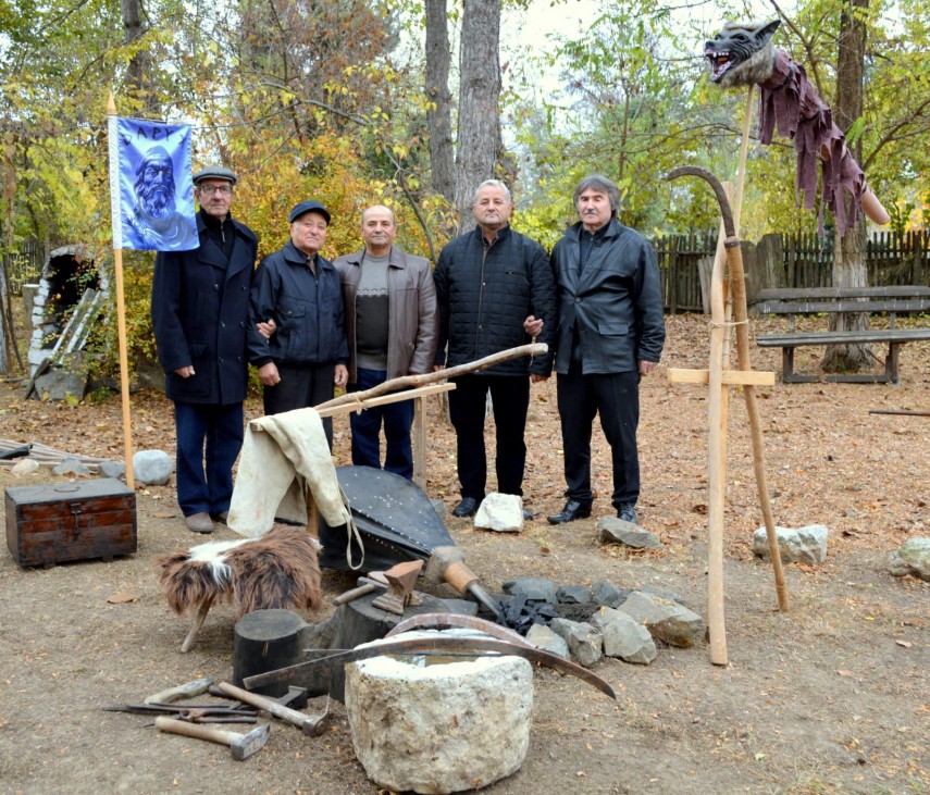la mihail kogalniceanu noile generatii ale comunitatii turce si ale celei aromane au cinstit ziua dobrogei la mihail kogalniceanu noile generatii ale comunitatii turce si ale celei aromane au cinstit ziua dobrogei