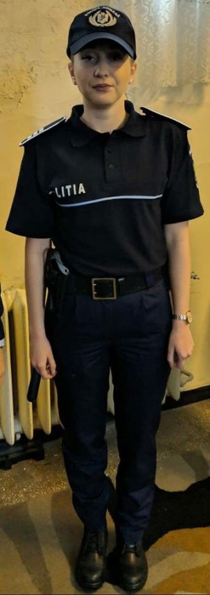 parca am fi de la cfr trening cu grade iata cum arata noua uniforma a politistilor din romania galerie parca am fi de la cfr trening cu grade iata cum arata noua uniforma a politistilor din romania galerie