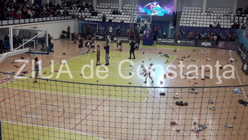 imagini de la eveniment constanta francezul guy dupuy show memorabil la all star game 678504 imagini de la eveniment constanta francezul guy dupuy show memorabil la all star game 678504