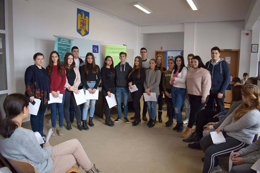 burse pentru elevii cu rezultate bune la invatatura oferite de primaria si consiliul local cumpana gelerie burse pentru elevii cu rezultate bune la invatatura oferite de primaria si consiliul local cumpana gelerie