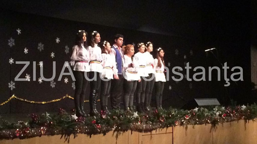 nimic pentru noi fara noi priveste si iubeste dincolo de aparente spectacol al copiilor din centrele nimic pentru noi fara noi priveste si iubeste dincolo de aparente spectacol al copiilor din centrele