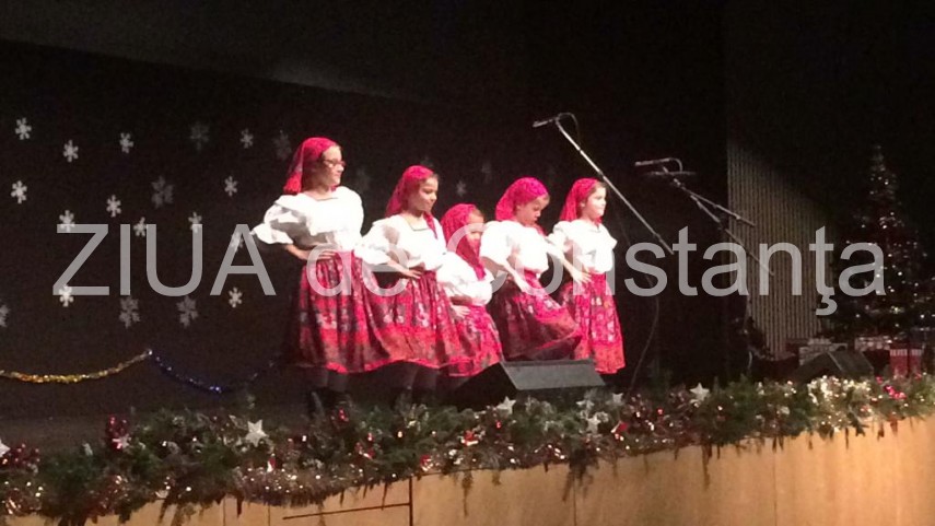 nimic pentru noi fara noi priveste si iubeste dincolo de aparente spectacol al copiilor din centrele nimic pentru noi fara noi priveste si iubeste dincolo de aparente spectacol al copiilor din centrele
