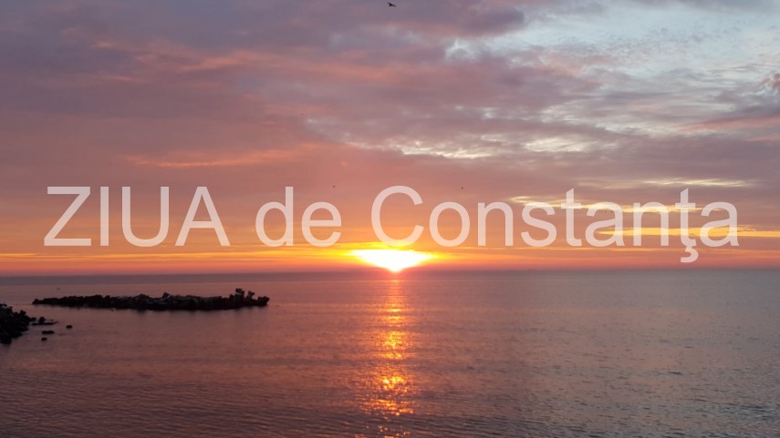 rasarit la malul marii negre imagini de senzatie cu cerul de foc fotoreportaj 679937 rasarit la malul marii negre imagini de senzatie cu cerul de foc fotoreportaj 679937