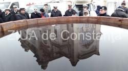 O fotografie cât o mie de cuvinte Cum s-a reflectat imaginea Cazinoului din Constanţa în cada cu agheasmă de Bobotează 