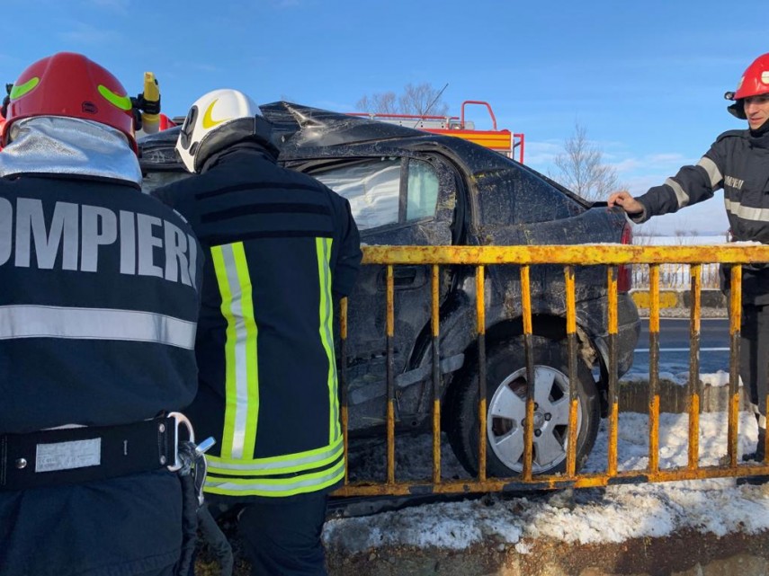 accident rutier grav pe dn 1 judetul brasov soferita a ramas incarcerata interventie dificila a salvatorilor accident rutier grav pe dn 1 judetul brasov soferita a ramas incarcerata interventie dificila a salvatorilor