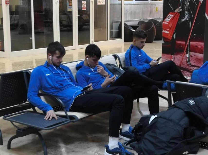 fotbalistii de la fc viitorul au plecat in cantonament in antalya turcia video 681390 fotbalistii de la fc viitorul au plecat in cantonament in antalya turcia video 681390
