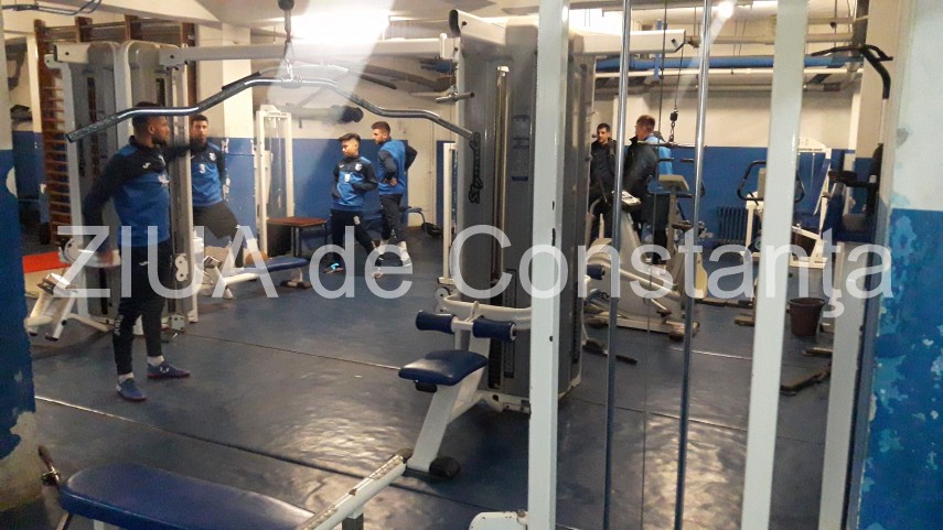 imagini de la eveniment ssc farul s a reunit in efectiv restrans ce jucatori au participat la prima sedinta imagini de la eveniment ssc farul s a reunit in efectiv restrans ce jucatori au participat la prima sedinta