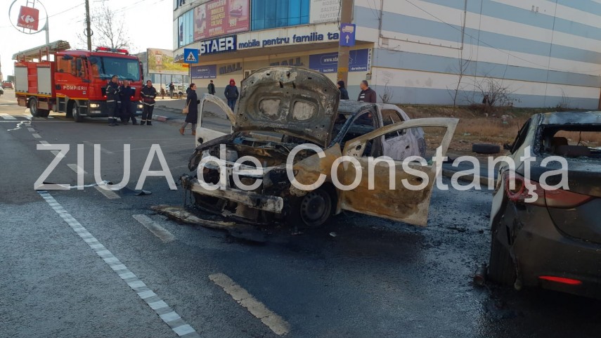 imagini de la eveniment incendiu violent pe soseaua mangaliei din constanta mai multe masini in flacari imagini de la eveniment incendiu violent pe soseaua mangaliei din constanta mai multe masini in flacari