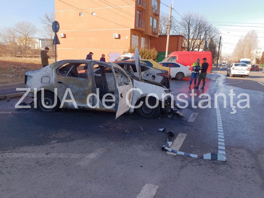 imagini de la eveniment incendiu violent pe soseaua mangaliei din constanta mai multe masini in flacari imagini de la eveniment incendiu violent pe soseaua mangaliei din constanta mai multe masini in flacari
