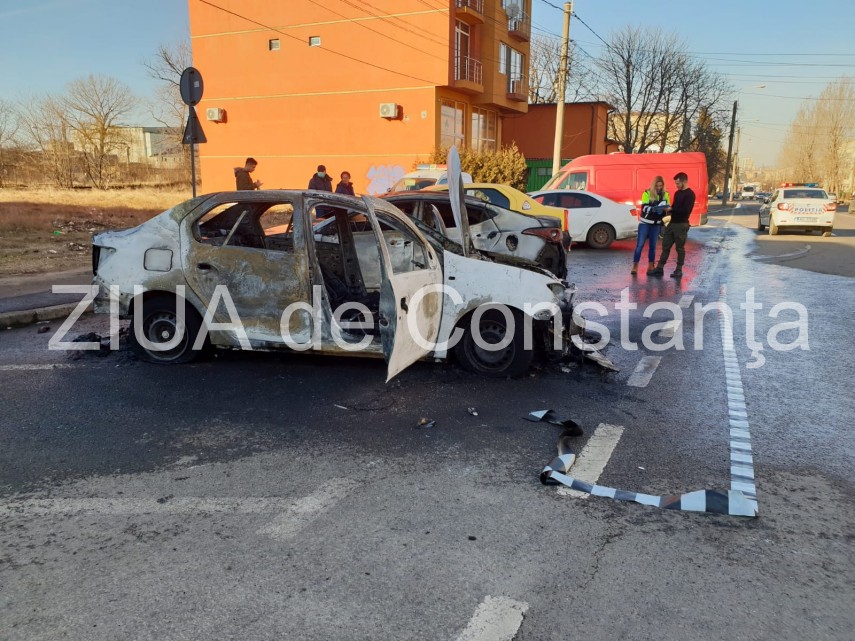 imagini de la eveniment incendiu violent pe soseaua mangaliei din constanta mai multe masini in flacari imagini de la eveniment incendiu violent pe soseaua mangaliei din constanta mai multe masini in flacari