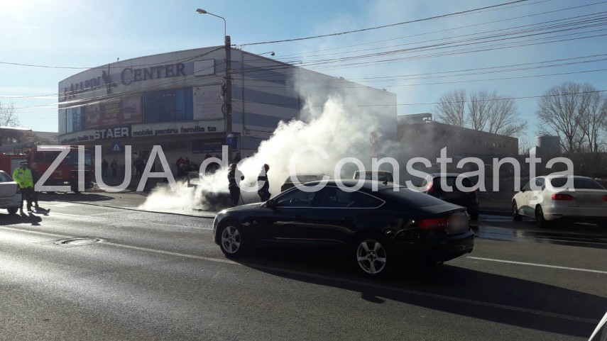 imagini de la eveniment incendiu violent pe soseaua mangaliei din constanta mai multe masini in flacari imagini de la eveniment incendiu violent pe soseaua mangaliei din constanta mai multe masini in flacari