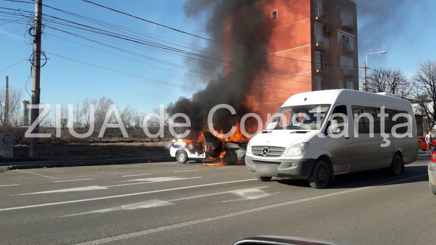 imagini de la eveniment incendiu violent pe soseaua mangaliei din constanta mai multe masini in flacari imagini de la eveniment incendiu violent pe soseaua mangaliei din constanta mai multe masini in flacari