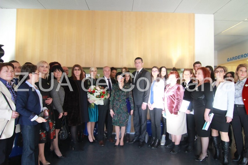 colegiul mihai eminescu 100 de ani de existenta arhitectii sunt profesorii vostri profesorii profesorilor colegiul mihai eminescu 100 de ani de existenta arhitectii sunt profesorii vostri profesorii profesorilor