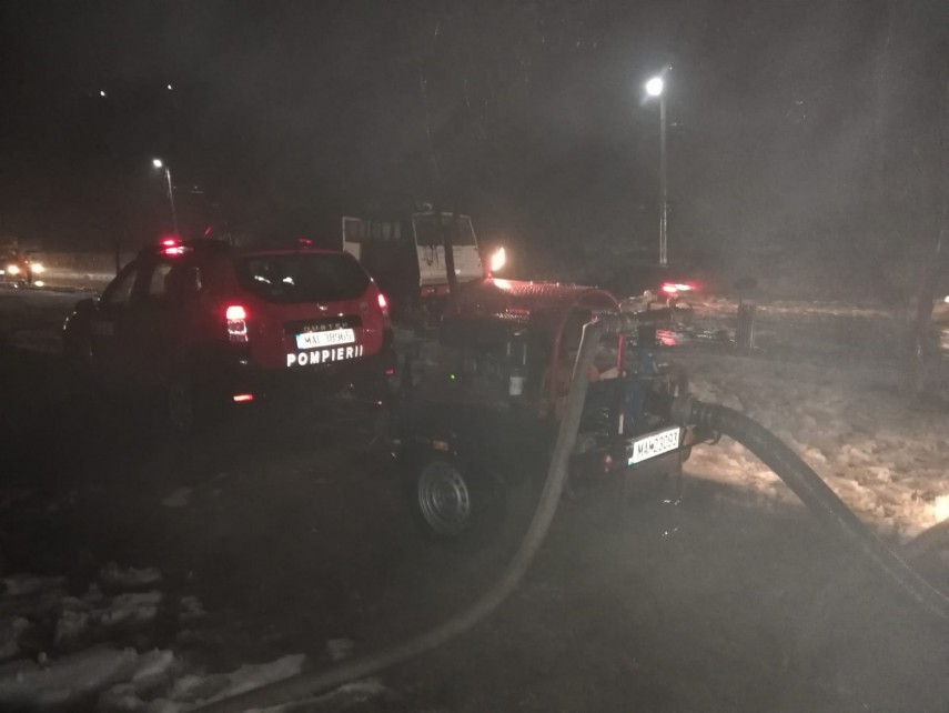 capriciile iernii inundatii in judetul valcea in urma ninsorilor din ultimele zile 682580 capriciile iernii inundatii in judetul valcea in urma ninsorilor din ultimele zile 682580