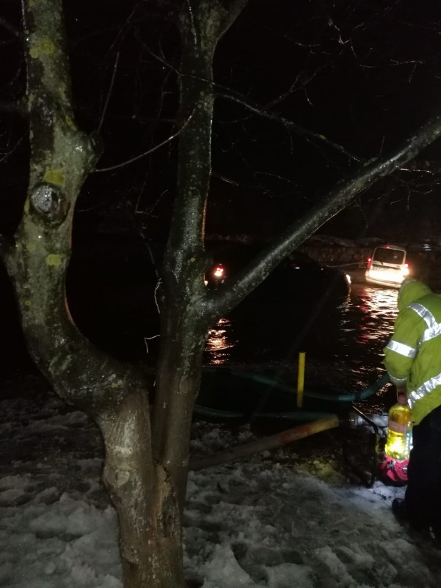 capriciile iernii inundatii in judetul valcea in urma ninsorilor din ultimele zile 682580 capriciile iernii inundatii in judetul valcea in urma ninsorilor din ultimele zile 682580