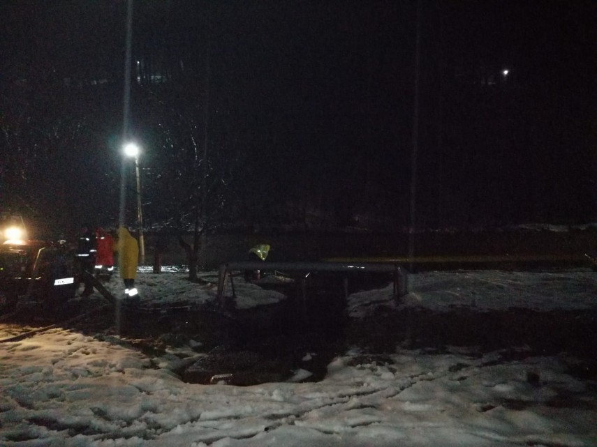 capriciile iernii inundatii in judetul valcea in urma ninsorilor din ultimele zile 682580 capriciile iernii inundatii in judetul valcea in urma ninsorilor din ultimele zile 682580