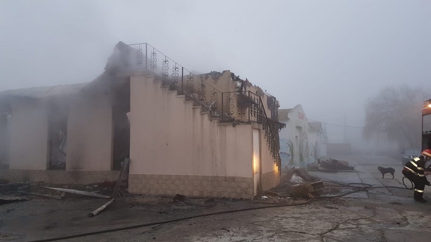 incendiu in judetul constanta arde un motel cu restaurant 683337 incendiu in judetul constanta arde un motel cu restaurant 683337