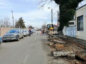 Constănţenii sunt speriaţi de reabilitarea de pe strada Bărăganului. „Unde vom parca maşinile?“ (galerie foto)