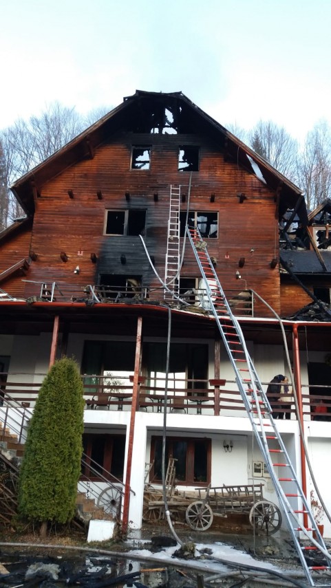 incendiu vila maria simon brasov incendiu isu brasov incendiu ciprian sfreja 683934 incendiu vila maria simon brasov incendiu isu brasov incendiu ciprian sfreja 683934