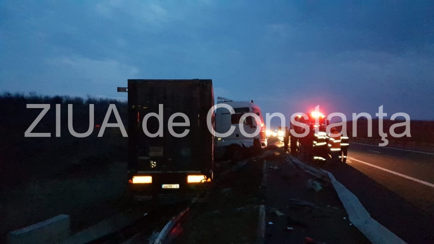 imagini de la eveniment accident rutier pe autostrada soarelui sensul constanta bucuresti un tir s a imagini de la eveniment accident rutier pe autostrada soarelui sensul constanta bucuresti un tir s a